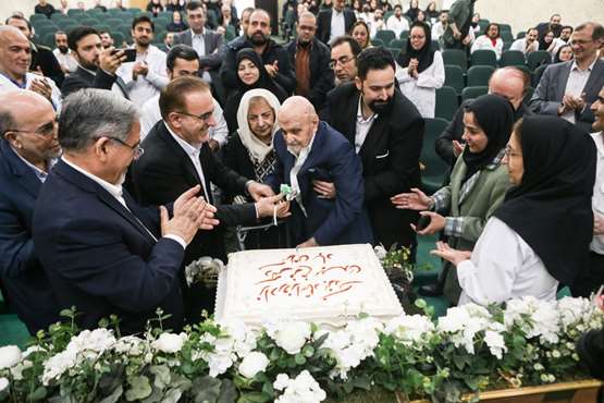 آیین نکوداشت استاد فرخ سعیدی در بیمارستان شهید مدرس